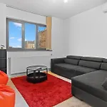Ultra Central Apartment - Victory Avenue